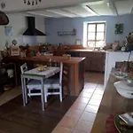 לינה וארוחת בוקר Bed And Cepes *