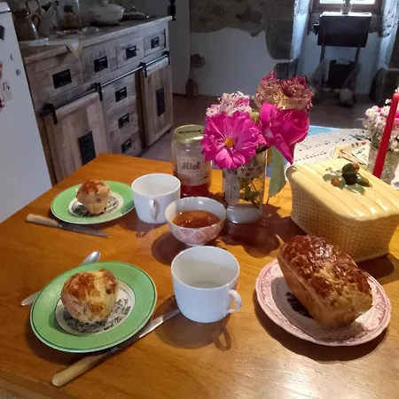 Bed And Cepes ベッド・アンド・ブレックファスト